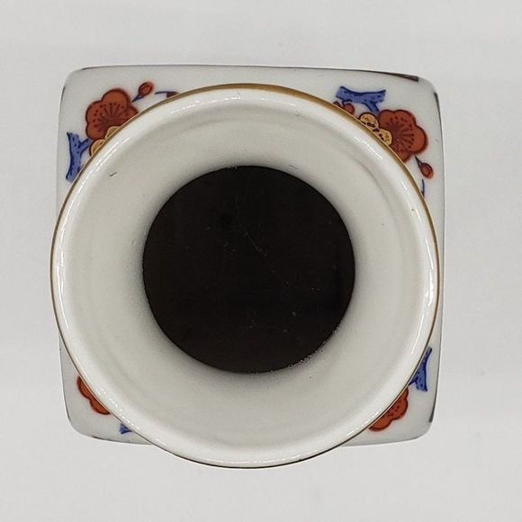 Japanese Vintage Imari Porcelain Enameled Bird Floral Square Shaped Vase or Jar - Picture 7 of 17